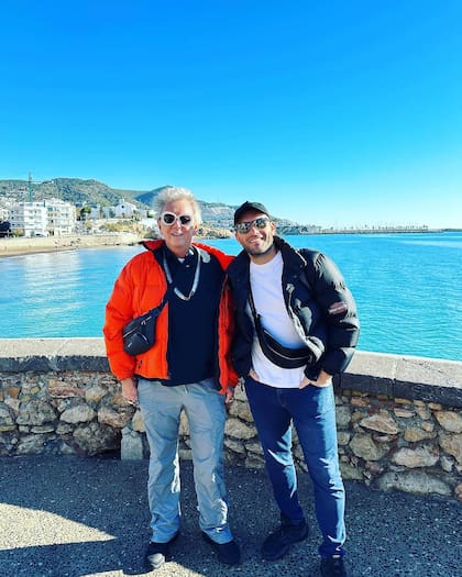 Pepe Cibrián junto al empresario Ezequiel, a quien conoció por Tinder
