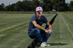 El polista distinto y con título, las batallas con los primos y la locura de jugar como indios salvajes