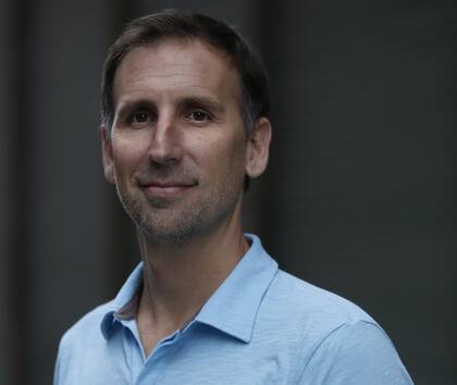 Pepe Sánchez: El referente de la Generación Dorada y exjugador de Philadelphia Sixers sigue ligado a su deporte, con un enfoque de gestión profesional. Desde 2010, encabeza el proyecto Bahía Basket, un equipo de la Liga Nacional que busca trascender la esfera deportiva