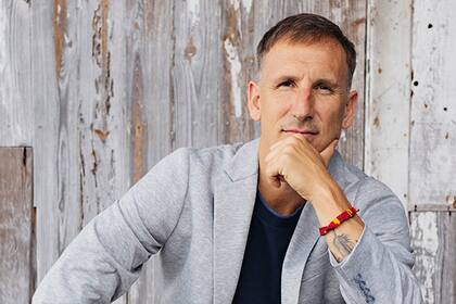 Pepe Sánchez: "Solemos confundir habilidad con talento. Y la forma sencilla de definirlo, dentro del deporte, es la habilidad que se necesita y es innata, pero sumado al desarrollo de la mentalidad del deportista de élite que incluye: consistencia, método resiliencia, rebotar caer y seguir, autocrítica, capacidad de copiar, ser un buen copiador de hábitos y movimientos puntuales y técnicas"