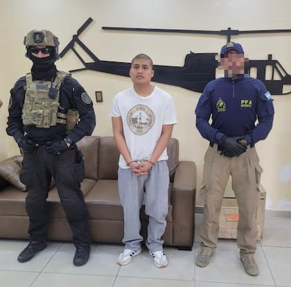 Pequeño J fue entregada por autoridades de Perú a la comitiva de la Policía Federal que lo fue a buscar a Perú