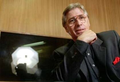 "Tuve que hacer un tratamiento para el cáncer de pulmón que me tuvo un año encerrado en casa, no desde la depresión, ni mucho menos, sino desde el cansancio y la recuperación"