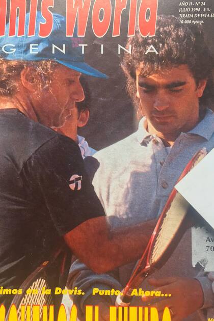 Pérez Roldán con Guillermo Vilas, en una tapa de revista: Rocky trabajó con el Poeta en la Escuela Nacional, en 1994.