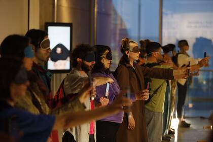 Performance realizada por el Grupo Performático Sur, dirigido por Mariana Bellotto