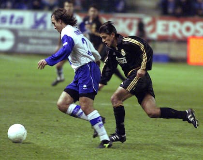 Perica Ognjenovic marca a un rival en Real Madrid, donde jugó 22 partidos en tres temporadas