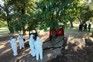 Un paseador de perros encontró el cuerpo apuñalado de un hombre