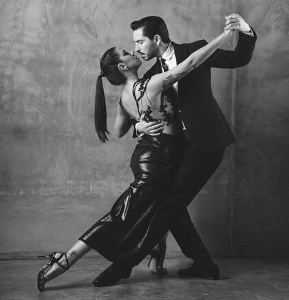 Pero fue en el 2007, que su vida se revolucionó para siempre. Junto a su compañera Inés Muzzoppapa, Dante ganó el Mundial de Tango en la categoría de tango de salón, con apenas 19 años. (Foto actual)