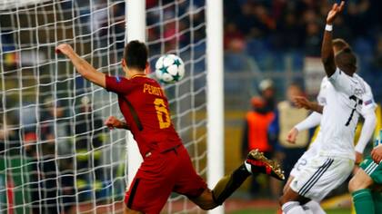 Perotti marcó el 1-0 de Roma ante Qarabag