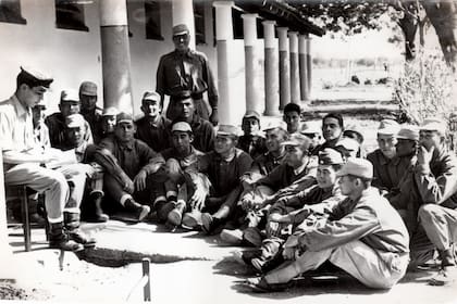 Personal del Regimiento de Infantería de Monte 29, de Formosa, atacado por Montoneros en 1975