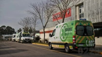 Personal del SAME y de la policía encontró a la mujer desmayada en su domicilio