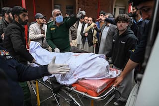 El terror golpea a la capital de Pakistán: más de 30 muertos en su peor atentado suicida en casi dos décadas