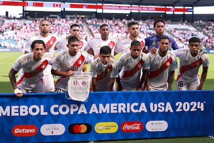 Perú necesita ganarle a la selección argentina para tener posibilidades de clasificar a cuartos 