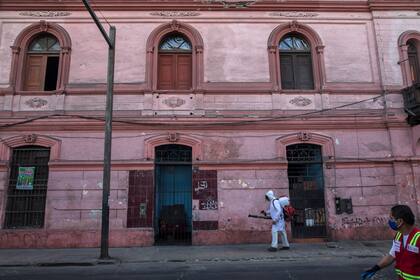 Perú prepara un paquete económico de emergencia