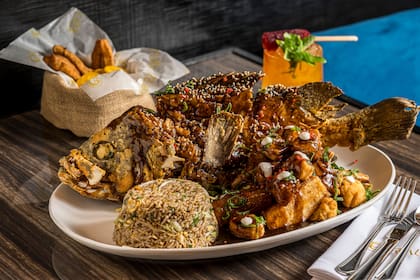 Pescado chijau kayu de Grau Cebichería