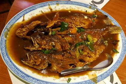 Pescado con salsa Tou Pan