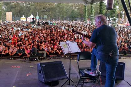 Pescetti en el festival Vive Latino 2022, en Ciudad de México