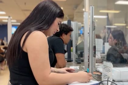 Pese a haber aprobado en español, le informaron que debía repetir la prueba por una selección aleatoria del sistema