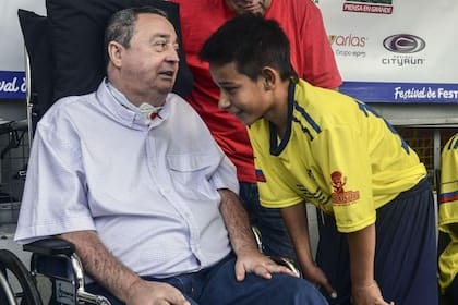 Pese a la inmovilidad, Luis Fernando Montoya se ha mantenido activo en el deporte colombiano brindando asesoría a nuevas generaciones de deportistas