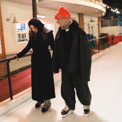 Pese a los rumores, la pareja se había mostrado de vacaciones hace solo un par de días (Foto: Instagram @justinbieber)