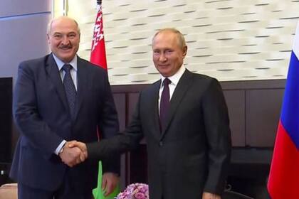 Pese a puntuales diferencias, Lukashenko ha tratado de mantener buenas relaciones con Rusia.