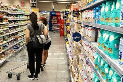 Pese a que el Gobierno implementó el programa Precios justos, la inflación en alimentos fue 10,4% el mes pasado en la Ciudad de Buenos Aires