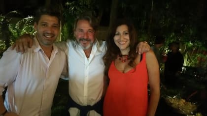 Pese a que el matrimonio es familia de Ricardo Montaner, en diferentes oportunidades también lo atendieron en su salón