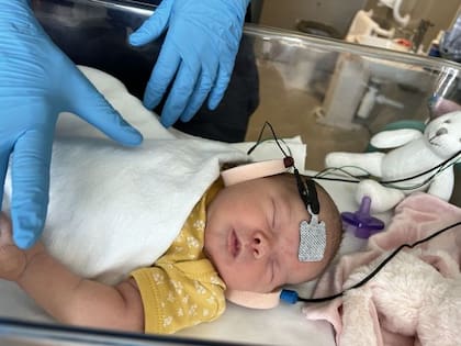 Pese a que no hubo control prenatal, la pequeña Ruby está en perfecto estado de salud (Crédito: Daily Mail/Kennedy News and Media)
