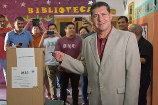 Casas se atribuyó el triunfo en La Rioja y la oposición irá otra vez a la Corte