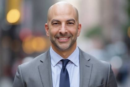 Peter Attia médico especialista en longevidad