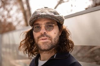 Peter Lanzani renovó radicalmente su look y dejó a todos sorprendidos con el cambio