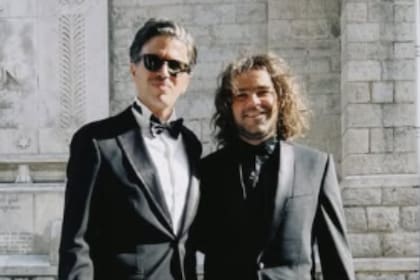 Peter Lanzani dijo presente en el Festival de Cannes y se robó todas las miradas con sus looks (Foto: Instagram @lanzanipeter)