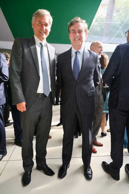 Peter Neven, ministro de la embajada de Alemania y Patricio Carmody, especialista en Relaciones Internacionales