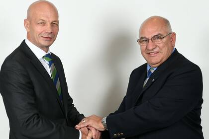 Peters y Araujo; la UAR suma un hombre de experiencia pensando en el Super Rugby