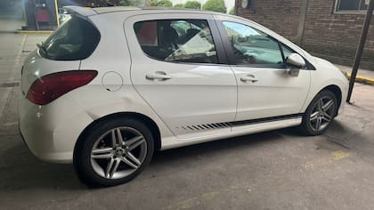 Peugeot 308 secuestrado al "Rey del Viagra"