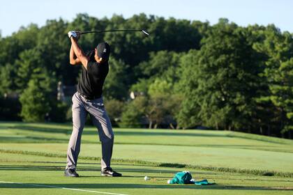 Tiger aprovechó para estar con su mujer y sus hijos durante el confinamiento, pero también practicó con gente de confianza