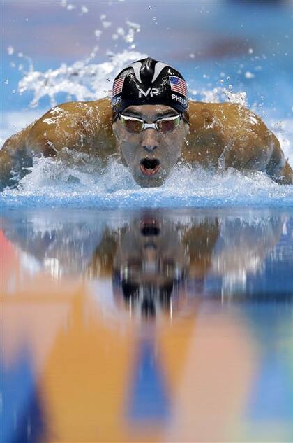 Phelps llegó a 23 medallas de oro olímpicas y dejó de nadar