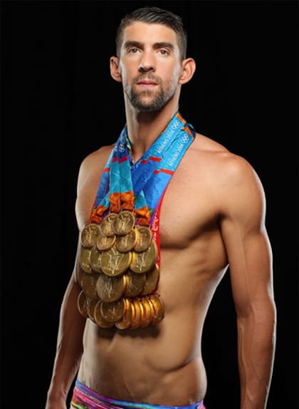 Phelps posa con todas sus medallas