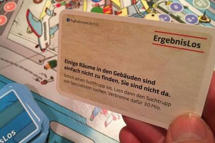 Philipp Messinger y Bastian Ignaszewski inventaron un juego de mesa basado en el desastre del aeropuerto de Berlín