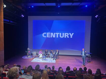 Philips convocó a ejecutivos, clientes, periodistas e influencers en Eindhoven para celebrar su centenario