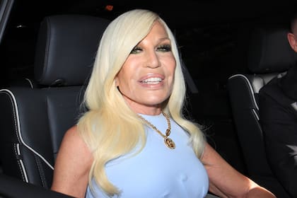 Donatella Versace fue una de las invitadas que más compartió imágenes del festejo