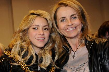 Photo©2013: The Grosby Group
Barcelona, Spain, 14th March 2013
Shakira and boyfriend Gerard Pique at the launch of Gerard Pique's father Joan Pique's new book "Ghosts of the past" ("Fantasmas del Pasado").
GFEXP