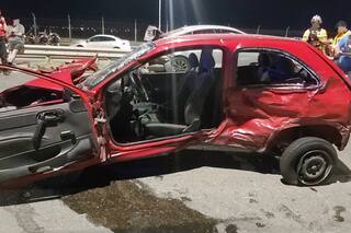 Siete vehículos corrieron una picada en Córdoba y chocaron: murió un joven de 19 años