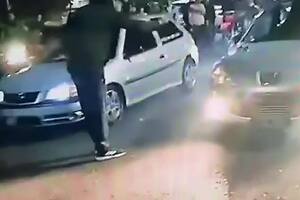 Picadas, persecución y detenidos: el megaopertativo en el Bosque de La Plata