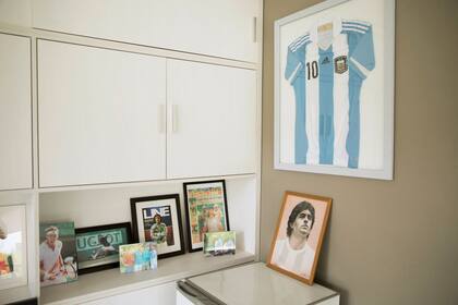 Su rincón de recuerdos. "Cuando pasé del tenis a la tele fui un poco ingenuo, estaba feliz y hablé demasiado. Después entendí que tendría que haber sido más reservado"