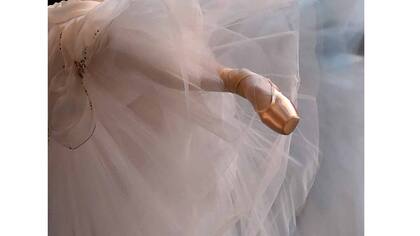 Pie de una bailarina del Ballet Mikhailovsky de San Petesburgo, en el David H. Koch Theatre en Nueva York