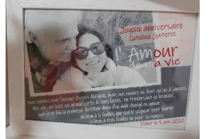 "Pienso que cuando hay una conexión tan grande, tan profunda con una persona que se va de este mundo, realmente no se va del todo, de alguna forma queda en esta vida".
