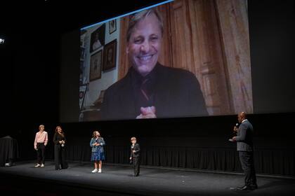 Viggo Mortensen presenta su debut como director, "Falling", a través de videoconferencia en el Festival de Toronto 2020
