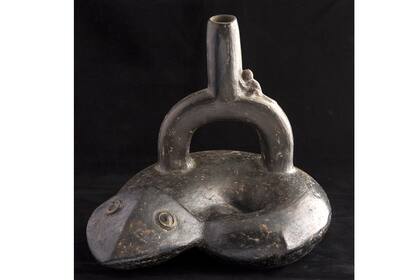 La colección de García Uriburu supera los mil objetos; un tercio integra la muestra "Vida y belleza en los Andes prehispánicos" que abre al público mañana