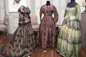 Piezas de la colección del Museo Nacional de la Historia del Traje que el Gobierno decidió cerrar