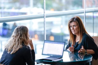 Pilar Sordo: “Cada vez tenemos menos paciencia para escucharnos y eso hace muy difícil generar conversaciones reales”